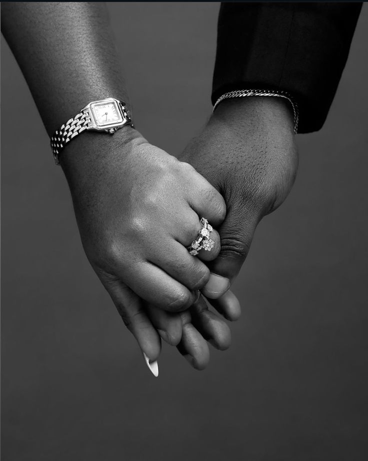 People meeting through intentional dating